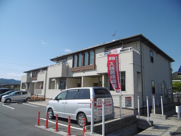 フェニーチェの物件外観写真